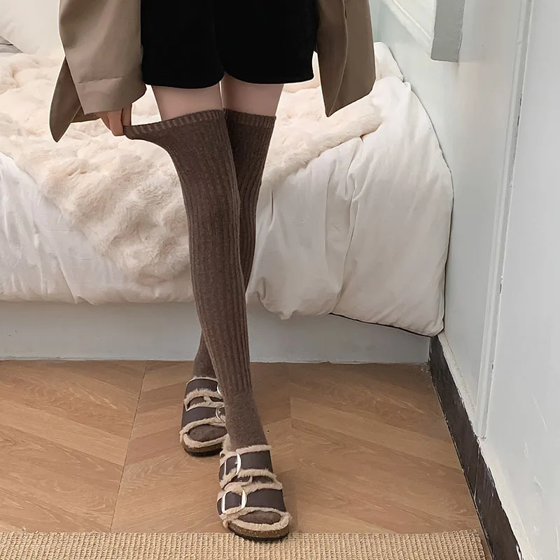 2025 الخريف الشتاء النساء جوار - مراجعة Thermal Sock Wool وسعره