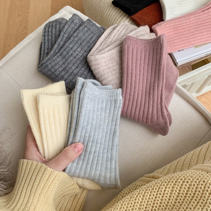 جوارب نسائية شتوية جديدة من صو - مراجعة Thermal Sock Wool وسعره