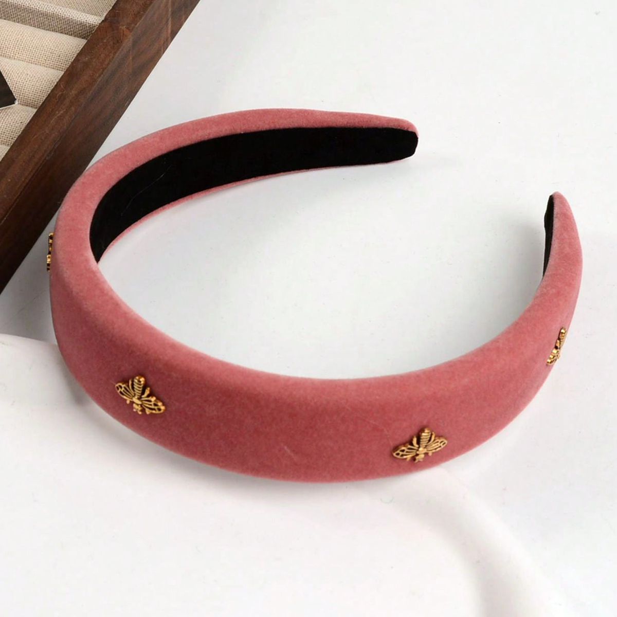 عصابة رأس مخملية سوداء من Litt - مراجعة Winter Headband Fleece وسعره